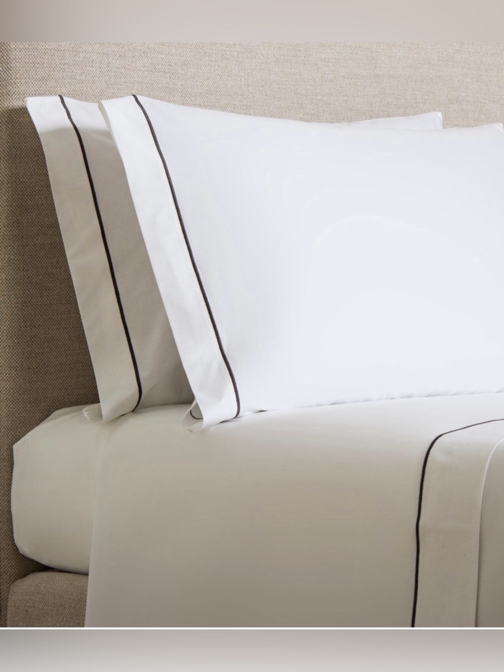 FRETTE THE HOTEL COLLECTION Two Standard Pillow Cases Embroidered Black Border